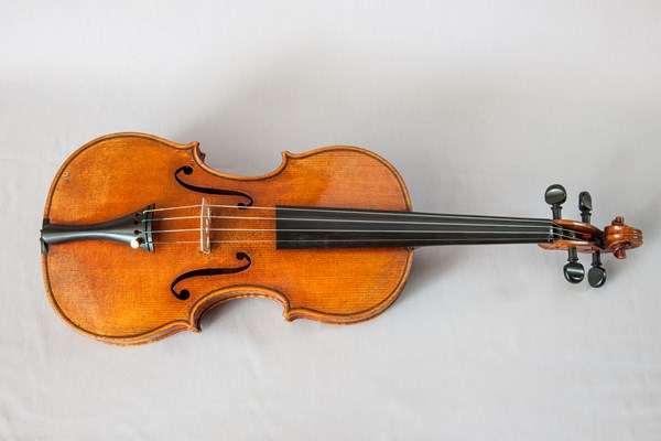 Ole Bulls fiolin som han kjøpte i 1872 - stilles ut i hans hjem Lysøen ved Bergen